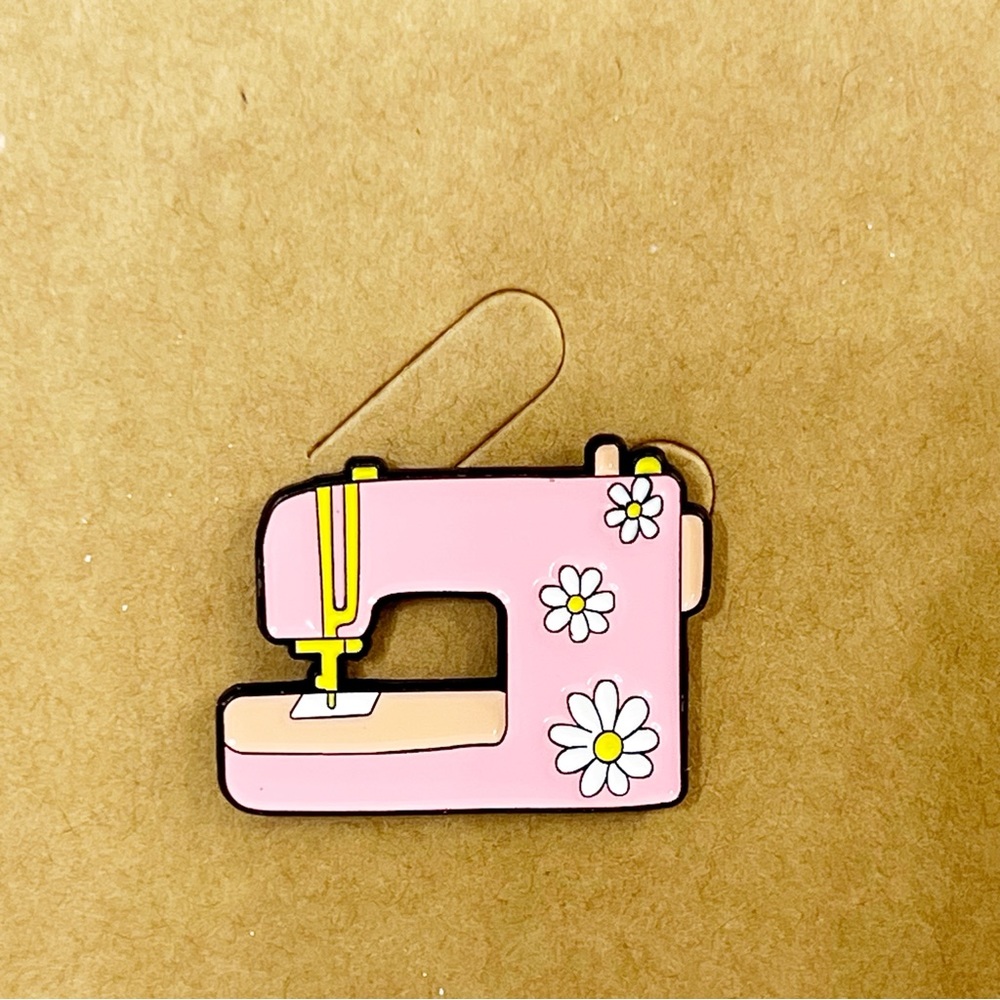Sewing Machine Enamel Pin